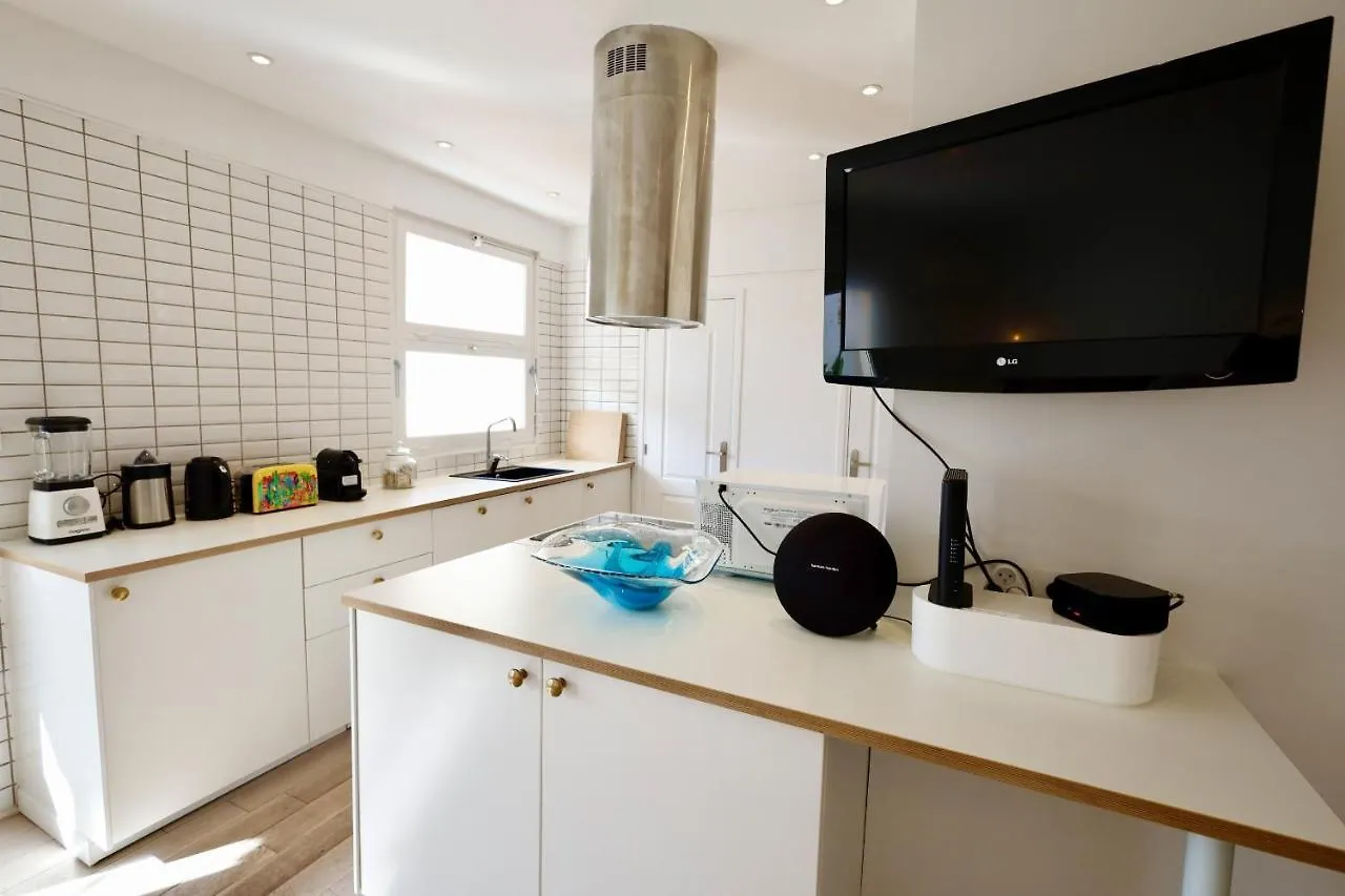 Appartement Spacieux 70M2 Avec 2 Chambres - Terrasse Expo Sud - Coeur De Cannes 0*,